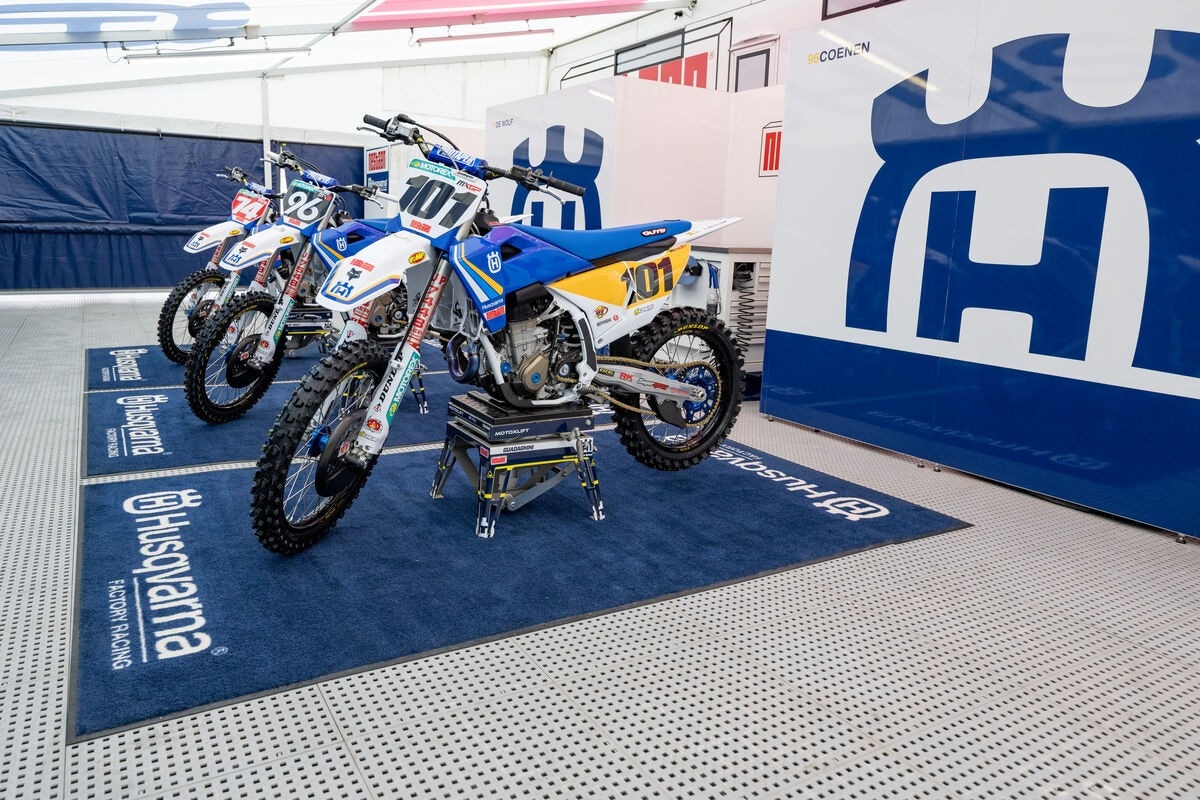 Husqvarna 2025 Heritage livery 